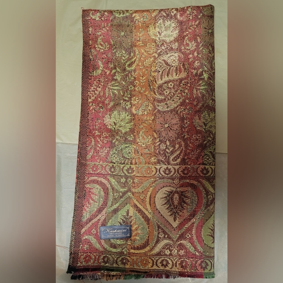 India Wrap/Shawl - Picture 5 of 6